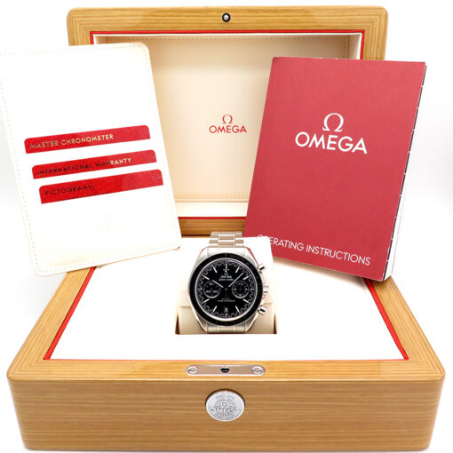 Alternative view of Omega Speedmaster Racing Chronograph with Black Dial on Bracelet