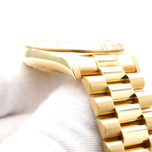Rolex 18238 Day Date 18K Yellow Gold with Champagne Stick Dial - Image 9