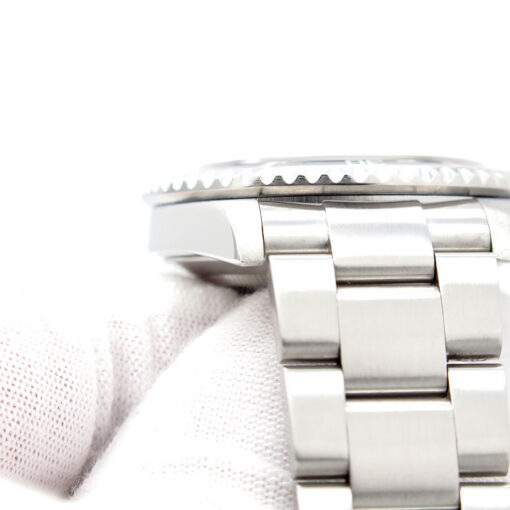 Rolex 16610LN Submariner - Image 9