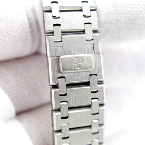 Audemars Piguet 26300ST Royal Oak 39mm Chronograph with Blue Dial - Image 9
