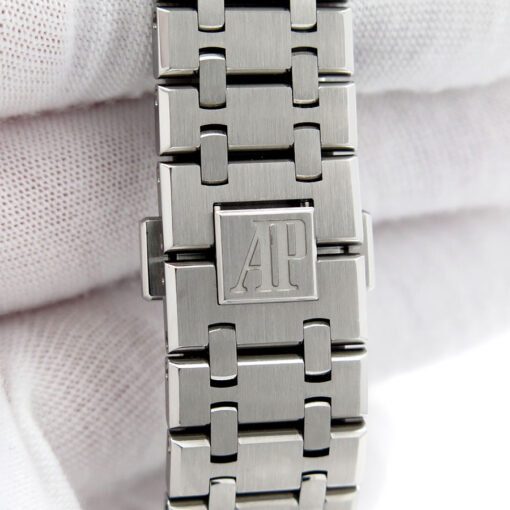 Audemars Piguet 26320ST Royal Oak Chronograph with Silver Dial - Image 8