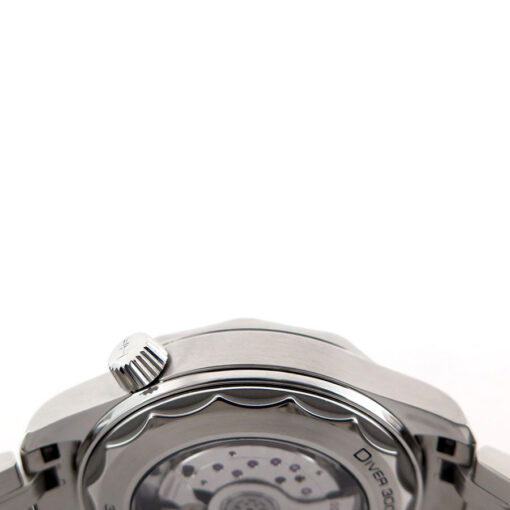 Omega Seamaster Diver 300m with White Dial on Bracelet - Image 6