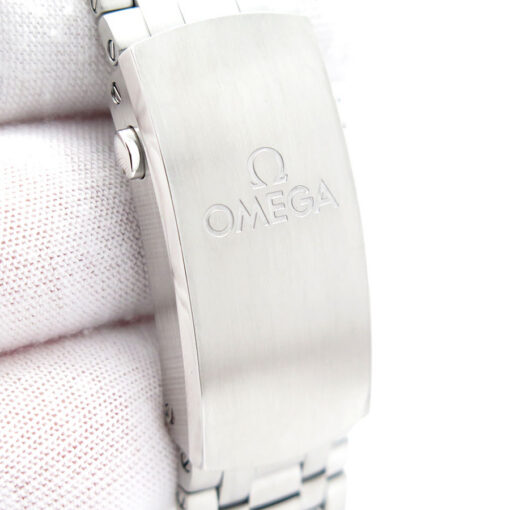 Omega Seamaster Diver 300m with White Dial on Bracelet - Image 8