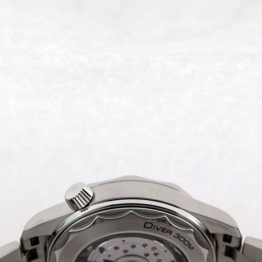 Omega Seamaster Diver 300m with White Dial on Bracelet - Image 6