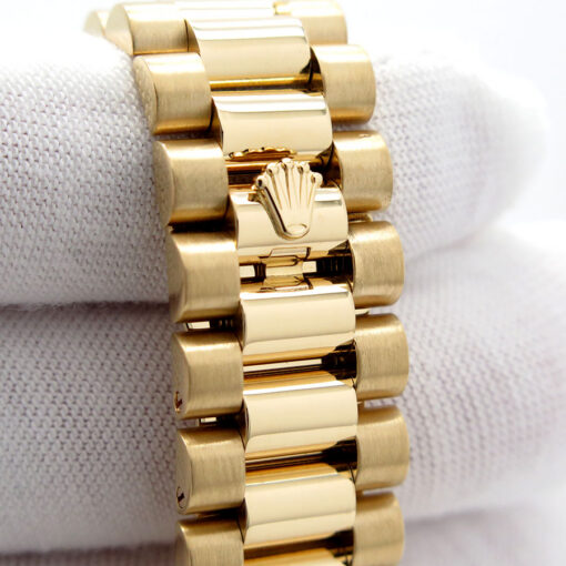 Rolex 118238 Day Date 18K Yellow Gold with Champagne Stick Dial - Image 7