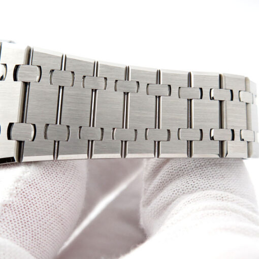 Audemars Piguet 26240ST Royal Oak Chronograph with Silver Dial - Image 7