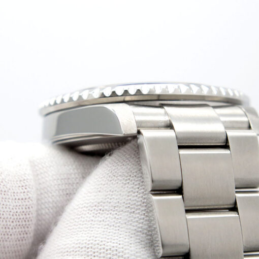 Rolex 16710 GMT Master II with Red & Blue Bezel - Image 9