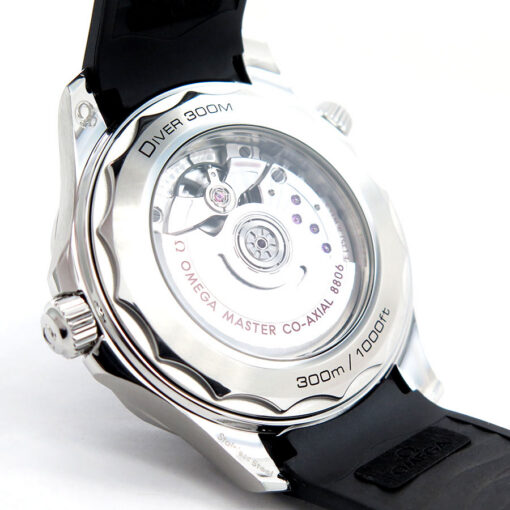 Omega Seamaster No Date Diver 300m with Black Dial on Rubber Strap - Image 4