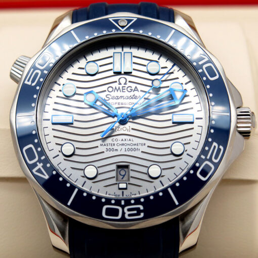 Omega Seamaster Diver 300m with Grey Dial on Strap - Image 3