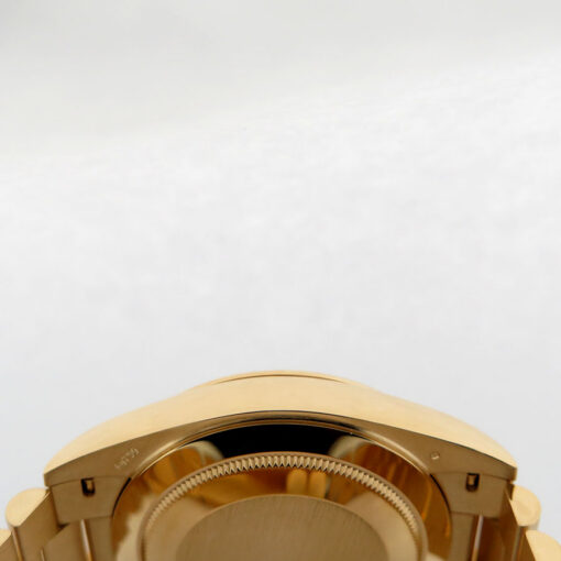 Rolex 228238 Day Date 40 18K Yellow Gold with Ombre Green Roman Dial - Image 5