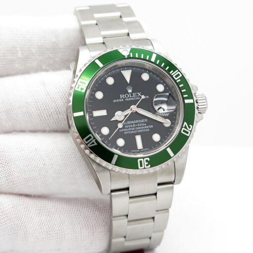 Rolex 16610LV Submariner (New Old Stock)