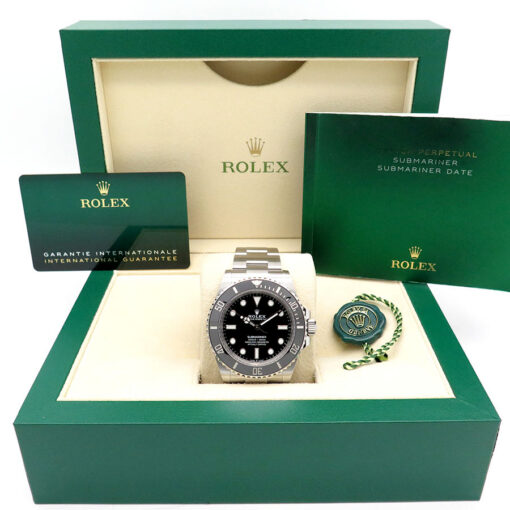 Alternative view of Rolex 124060 Submariner 41 No Date