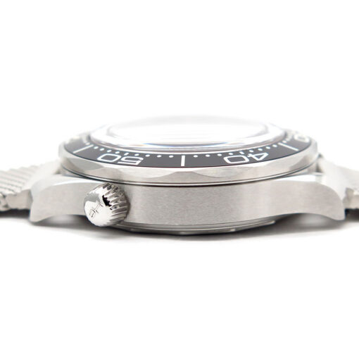 Omega Seamaster No Date Diver 300m with Black Dial on Mesh Bracelet - Image 6