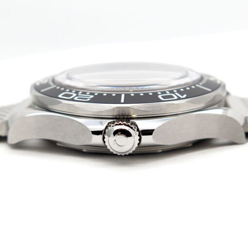 Omega Seamaster No Date Diver 300m with Black Dial on Mesh Bracelet - Image 5