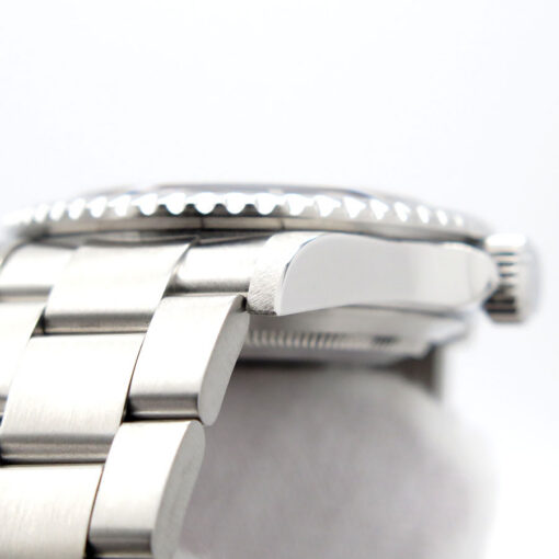 Rolex 16610LN Submariner - Image 8