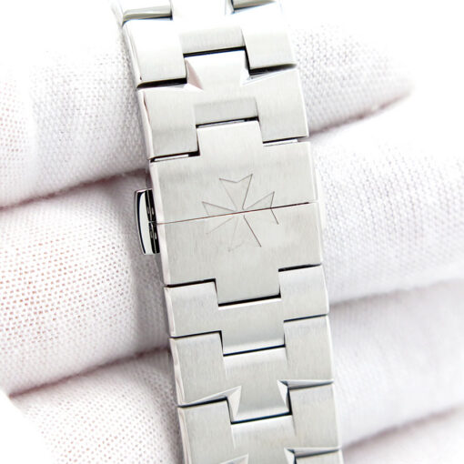 Vacheron Constantin 4520V Overseas with Blue Dial Automatic - Image 8