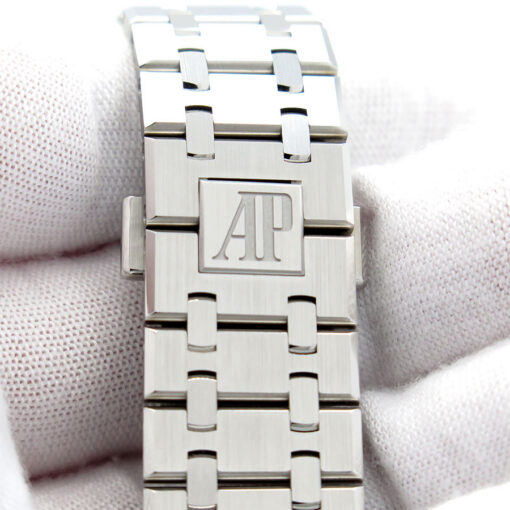 Audemars Piguet 26240ST Royal Oak Chronograph with Blue Dial - Image 9