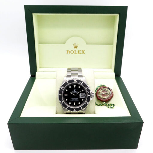 Alternative view of Rolex 16610LN Submariner