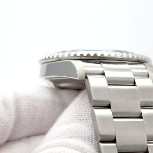 Rolex 16610LN Submariner - Image 9