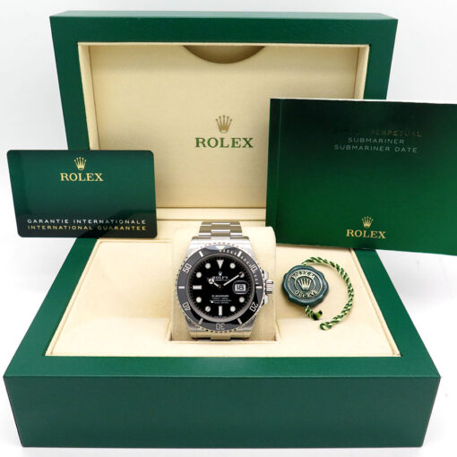 Alternative view of Rolex 126610LN Submariner Date 41