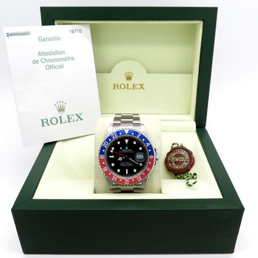 Alternative view of Rolex 16710 GMT Master II with Red & Blue Bezel