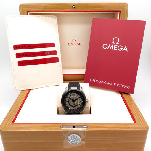 Alternative view of Omega Seamaster Aqua Terra Worldtimer GMT Titanium on Strap