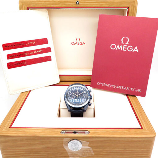 Alternative view of Omega Speedmaster Moonphase "Blue Side of the Moon"