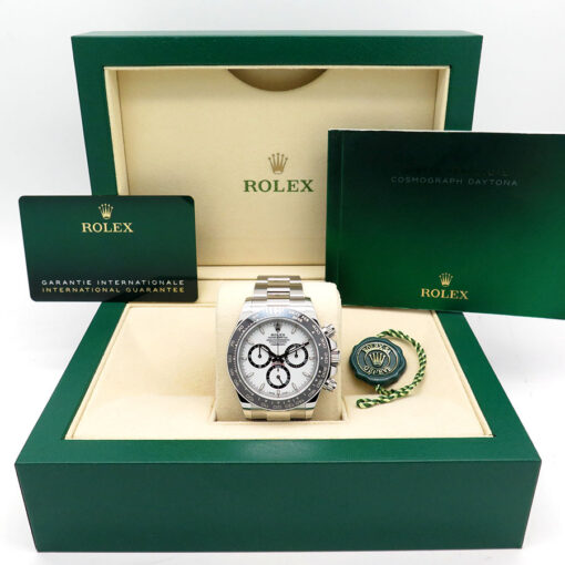 Alternative view of Rolex 126500LN Cosmograph Daytona with White Dial