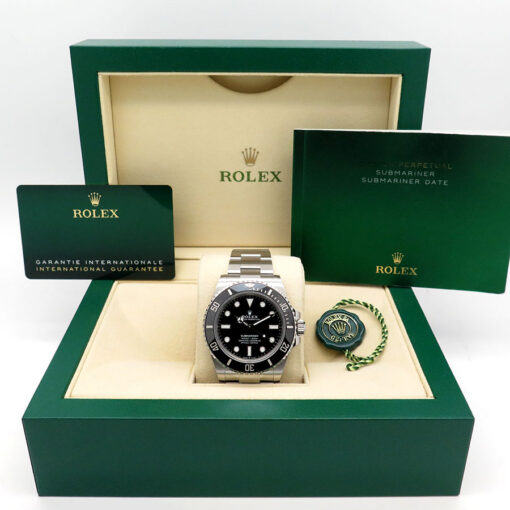 Alternative view of Rolex 124060 Submariner 41 No Date