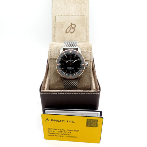 Alternative view of Breitling UB2030 Superocean Heritage 18K/SS with Black Dial 44mm