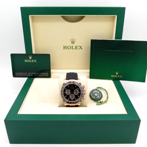 Alternative view of Rolex 126515LN Cosmograph Daytona 18K Rose Gold with Black Dial