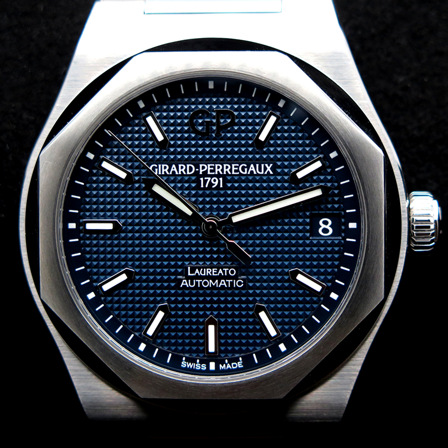 Girard Perregaux Laureato 42mm with Blue Dial - Image 3