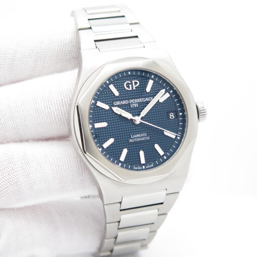 Girard Perregaux Laureato 42mm with Blue Dial