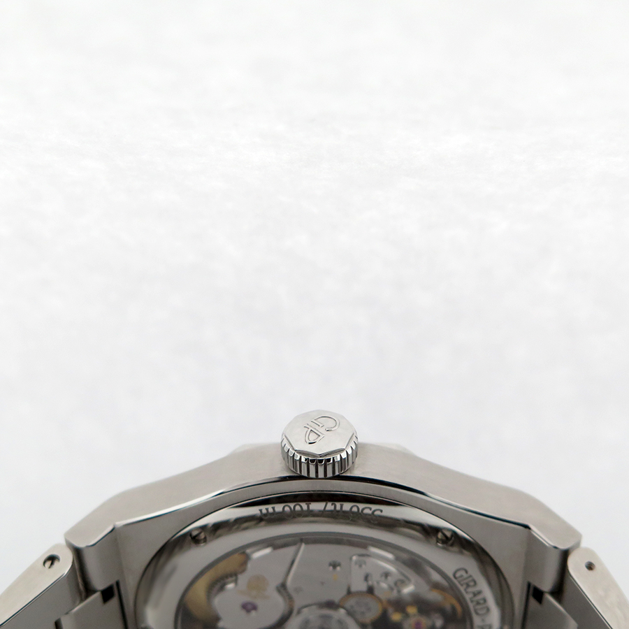 Girard Perregaux Laureato 42mm with Blue Dial - Image 6