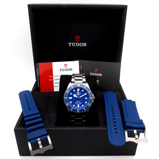 Alternative view of Tudor 25600TB Pelagos with Blue Dial