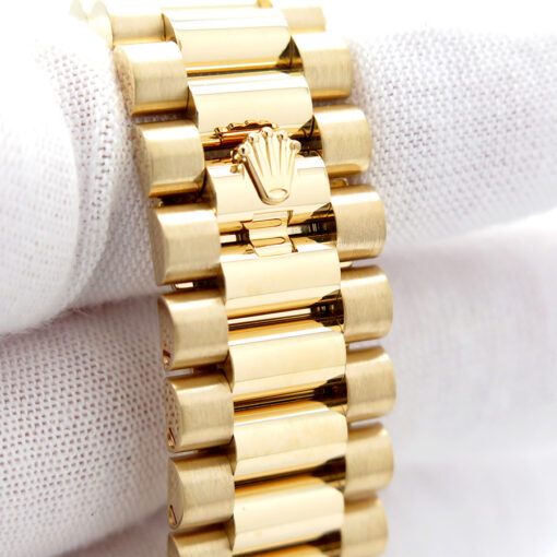 Rolex 228238 Day Date 40 18K Yellow Gold with Champagne Stick Dial - Image 7