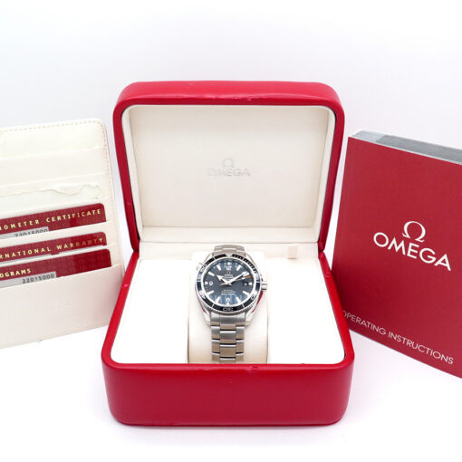 Alternative view of Omega 2201.50.00 Seamaster Planet Ocean 600m 42mm with Black Dial