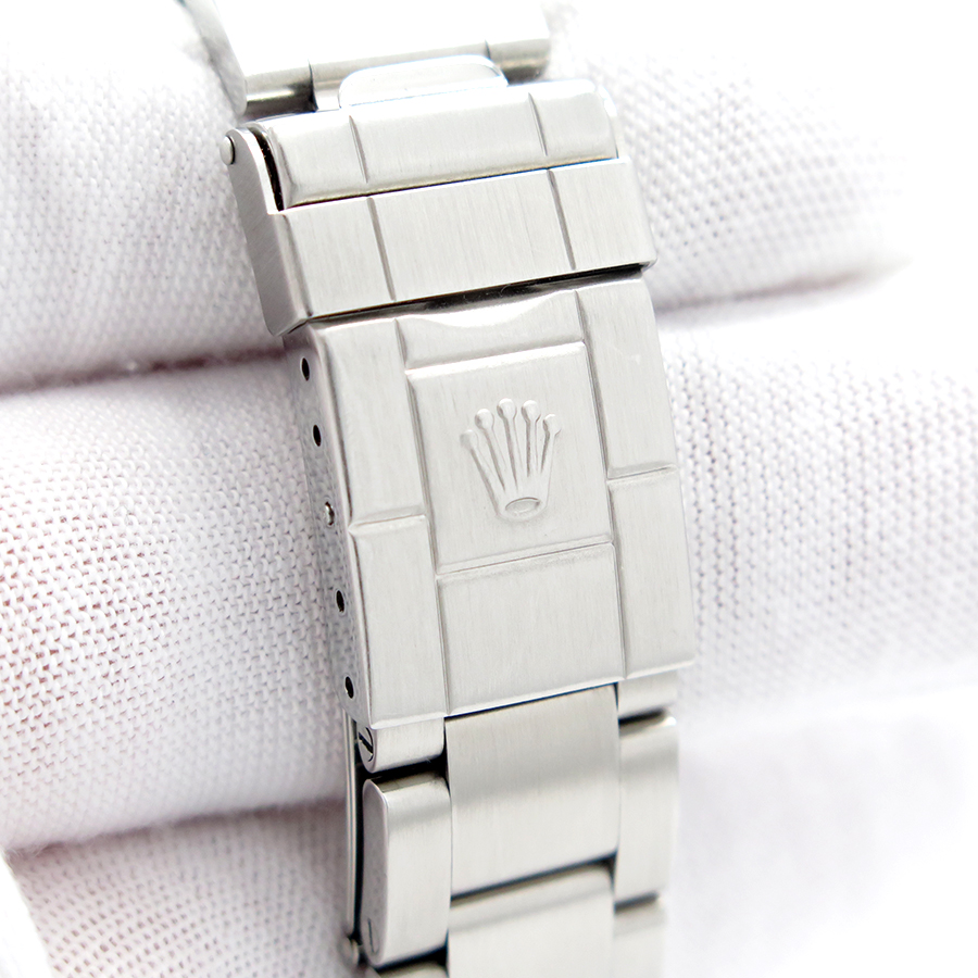 Rolex 16710 GMT Master II with Red & Black Bezel - Image 11