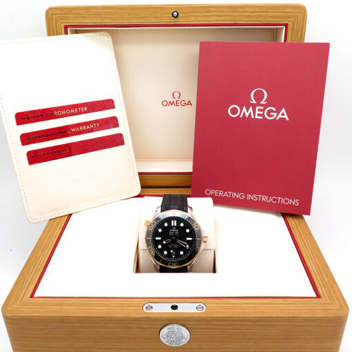 Alternative view of Omega Seamaster Diver 300m 18K/SS with Black Dial on Strap