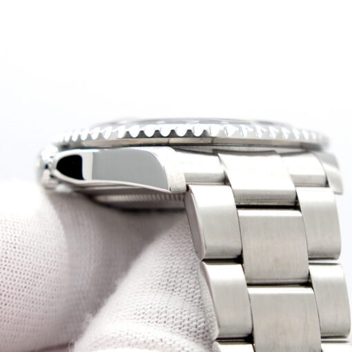 Rolex 16710 GMT Master II with Red/Black Bezel - Image 7