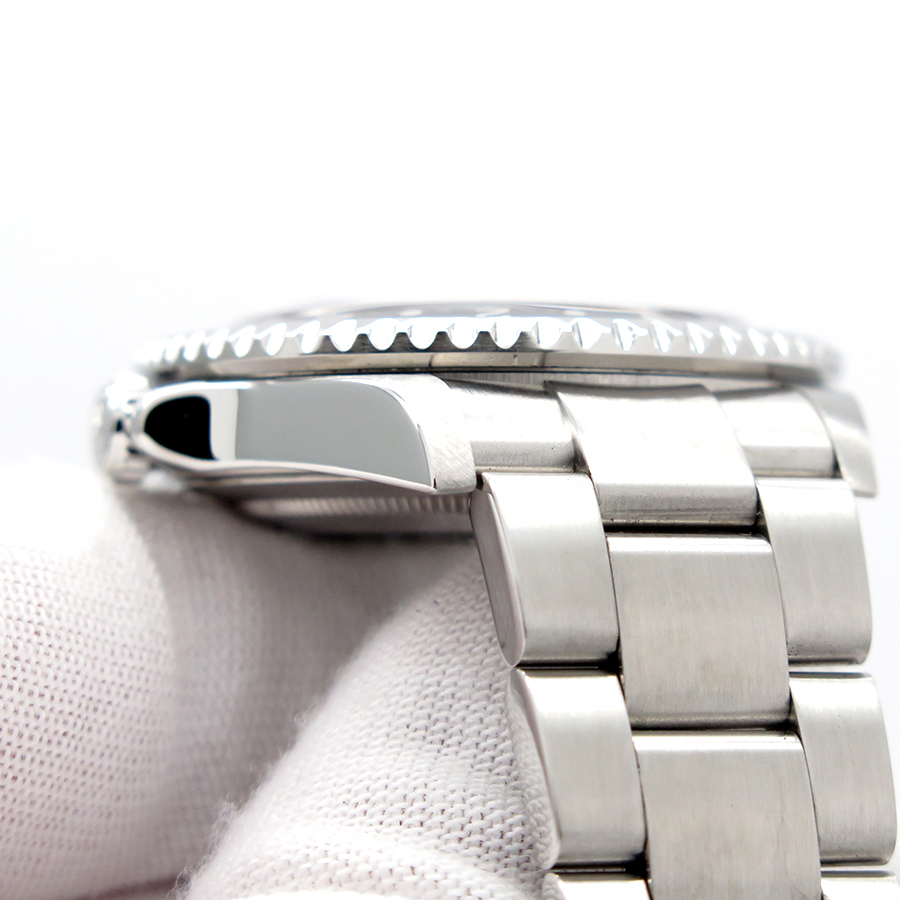 Rolex 16710 GMT Master II with Red/Black Bezel - Image 7