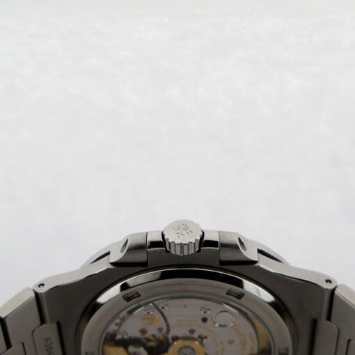 Patek Philippe 5711/1A Nautilus with White Dial - Image 5