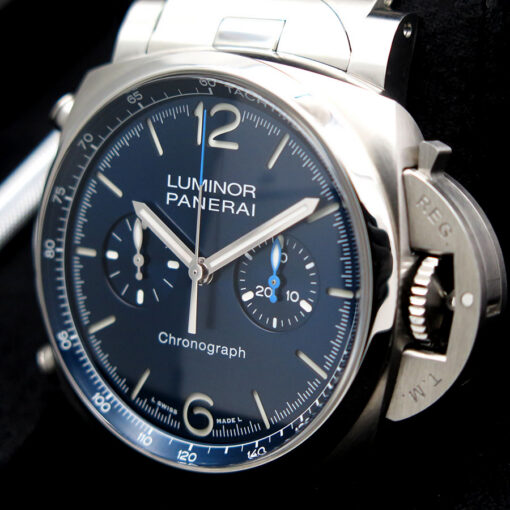 Panerai PAM 1110 Luminor Chronograph on Bracelet - Image 3