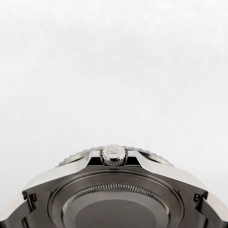 Rolex 16710 GMT Master II with Red & Black Bezel - Image 4