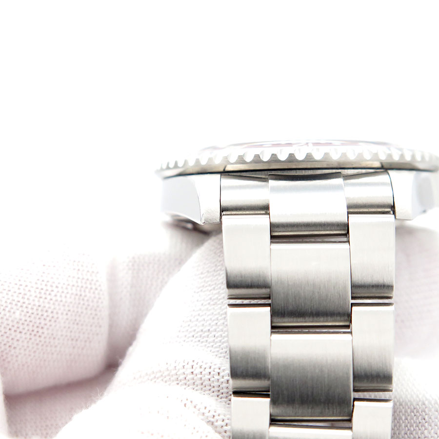 Rolex 16710 GMT Master II with Red & Black Bezel - Image 9