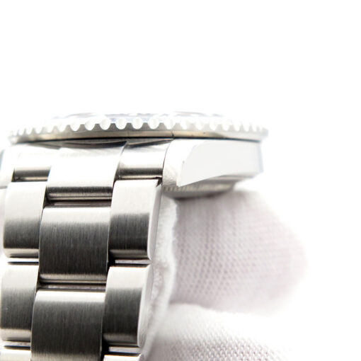 Rolex 16710 GMT Master II with Red & Black Bezel - Image 6