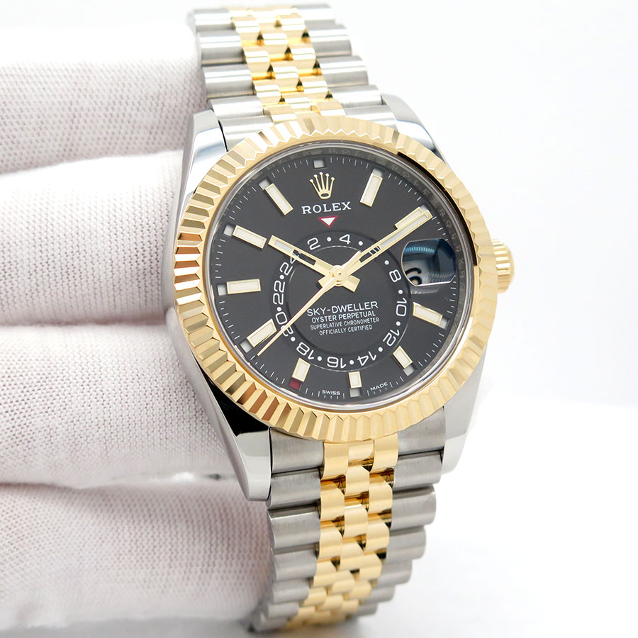 Rolex 326933 Skydweller 18K/SS with Black Dial on Jubilee