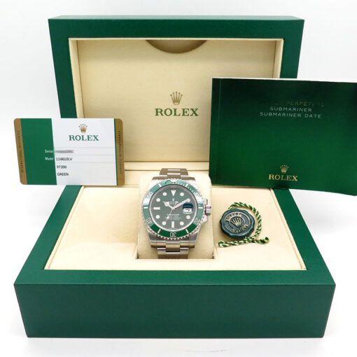 Alternative view of Rolex 116610LV Submariner