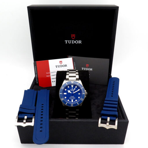 Alternative view of Tudor 25600TB Pelagos with Blue Dial