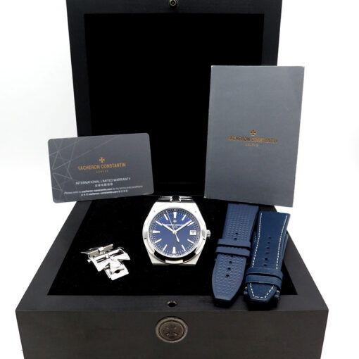 Alternative view of Vacheron Constantin 4520V Overseas with Blue Dial Automatic